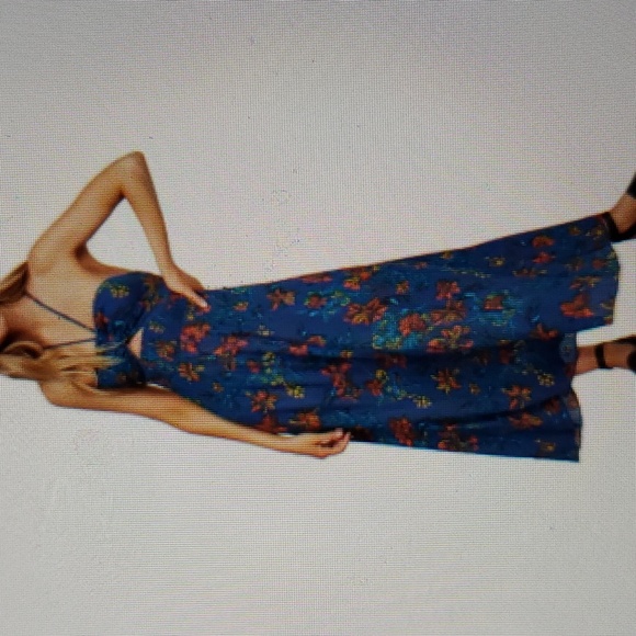 Free People Dresses & Skirts - Free People Blue Floral Maxi Dress Size Small